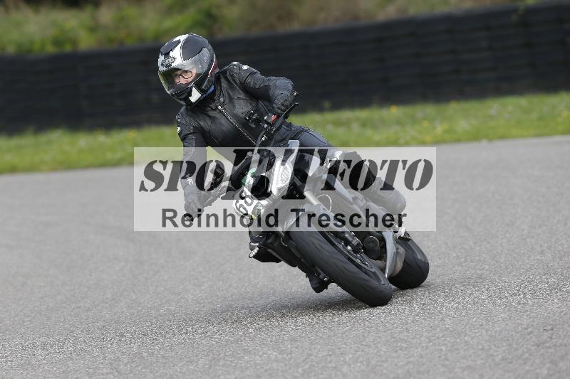 /53 16.09.2025 Track Day Domi Aegerter ADR/Gruppe gruen/68